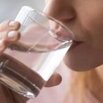 Uống đủ nước mỗi ngày quan trọng ra sao?
